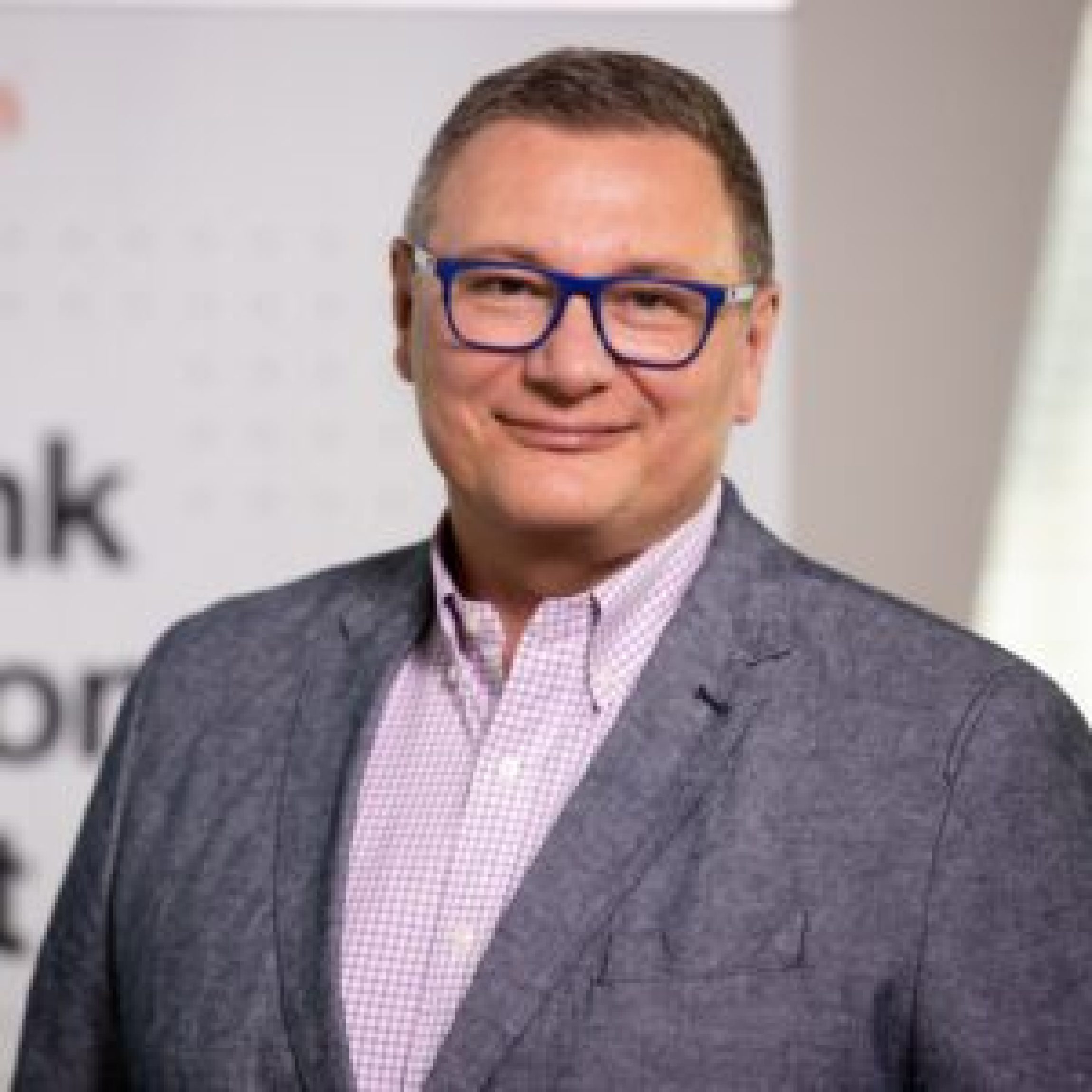 Marcin-Motel-UiPath-business_small-300x300